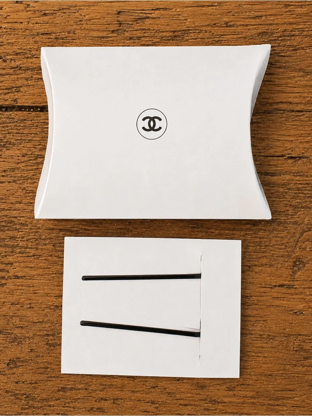 Chanel Beauté Promotional CC Hairpin Set